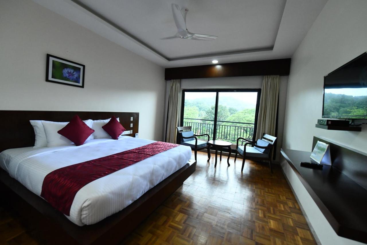 Rns One Hotel Subrahmanya Exterior photo